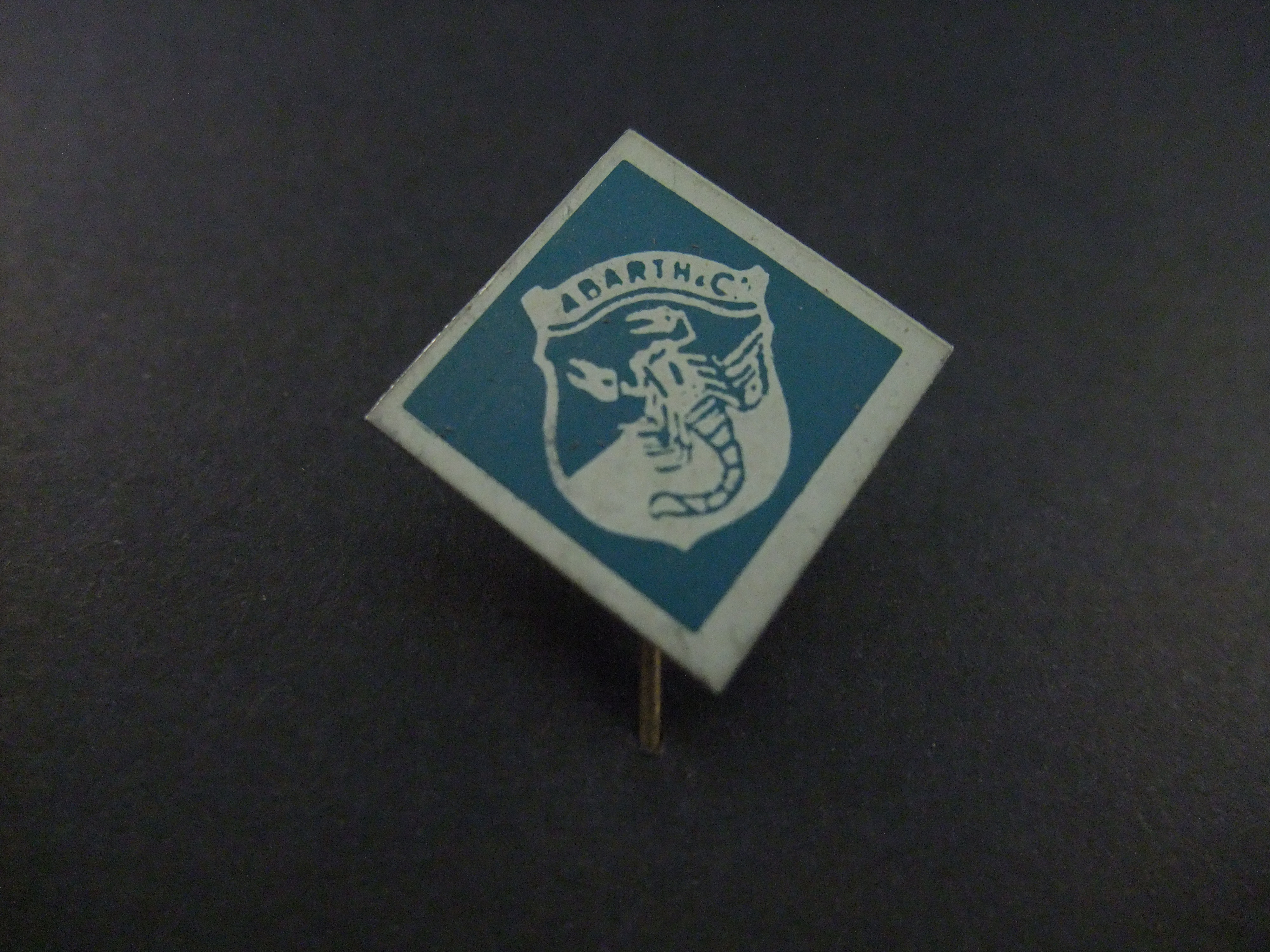 Abarth Italiaanse autoproducent nu Fiat, logo blauw